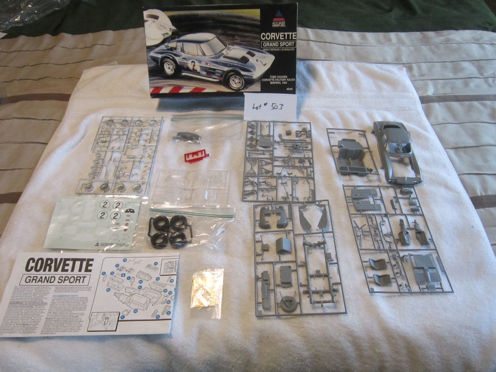 ACCURATE MINIATURES CORVETTE GRAND SPORT JUNKYARD MODEL KIT LOT #503