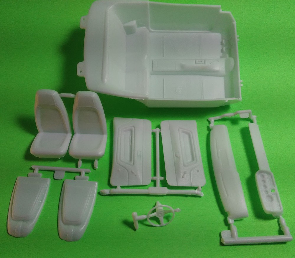 70 1970 Dodge Challenger T/A 1/24 interior tub bucket seat dash steering wheel
