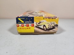 Sanwa Jaguar Sportscar XK120 Motorized Plastic Model Kit #219
