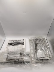 AMT 1958 Edsel Pacer plastic model kit 1/25 scale Open Box Sealed Parts