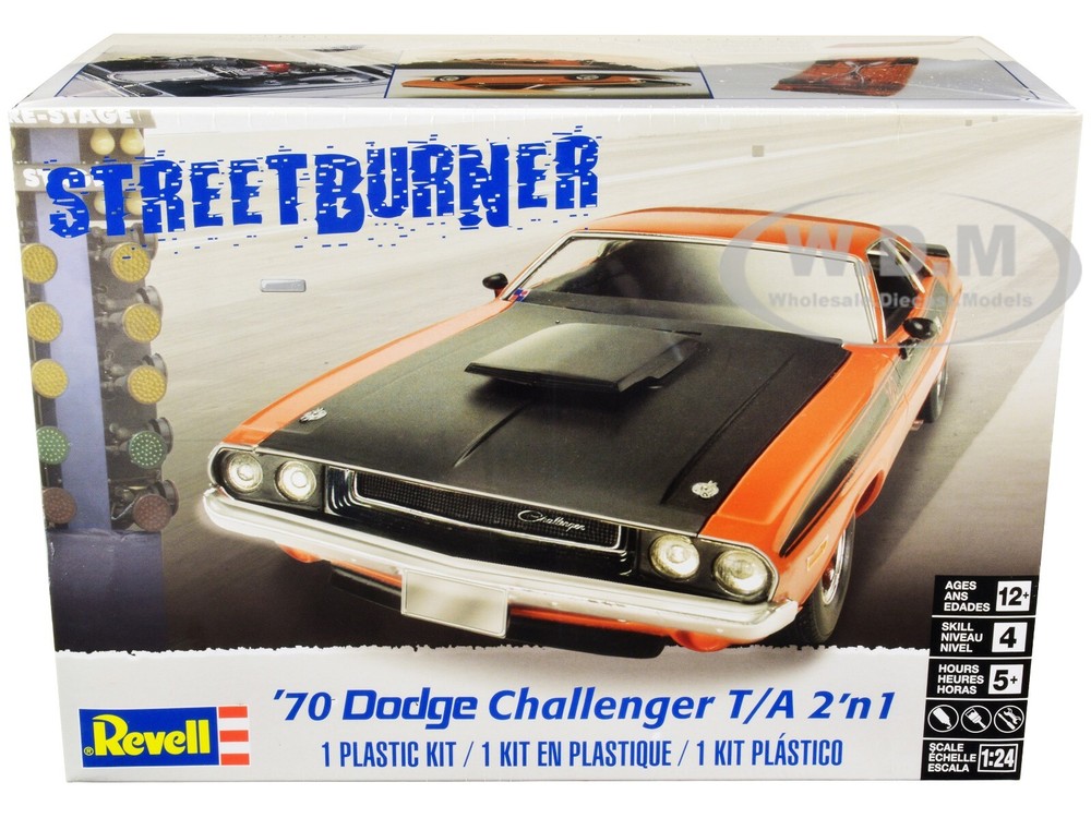 LEVEL 4 MODEL KIT 1970 DODGE CHALLENGER T/A 2-IN-1 KIT 1/24 SCALE REVELL 85-2596