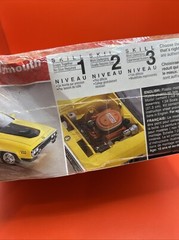 1971 Plymouth GTX Revell Seats Interior Tub Wheel Hubs Model Parts 1:24 New