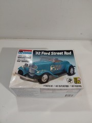 NOB Monogram 85-0882 1:25 Scale 1932 Ford Street Rod Classic Car Model Kit