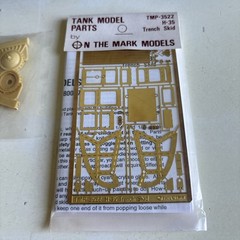 Heller Humbrol 81132 Hotchkiss H-35 Model 1:35 SEALED Part Extra Photo Etch Kits