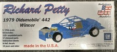 JR Salvinos Models RPO1979D Richard Petty Oldsmobile 1979 442model kit