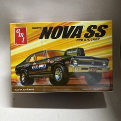 AMT 1/25 1972 Chevy Nova SS Pro Stocker “The Old Pro” Model Kit 1142M/12