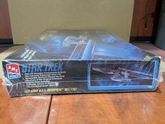 AMT – #8790 – Star Trek – Cut-Away U.S.S. Enterprise NCC-1701 – Model – NEW/MINT