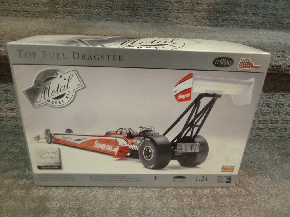 Testors Snap-On Top Fuel Dragster 1:24 Scale Die Cast Metal Model Kit BRAND NEW