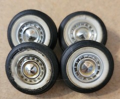 Vintage BUILDER PARTS! 60s Custom Car Wheel Covers and Tires – Unknown Issue