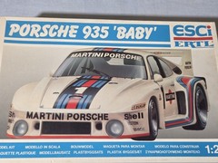 Vintage 1/24 ESCi ERTL PORSCHE 935 ‘BABY’ MODEL KIT FACTORY SEALED INSIDE 1992