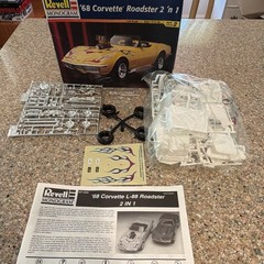 Revell Monogram ’68 Corvette Roadster 2 ‘n 1 1:25 Plastic Kit Skill 2 #2544