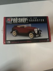 AMT ERTL PRO SHOP 1932 Ford Roadster 3 In 1 1:25 Scaled Sealed In Plastic