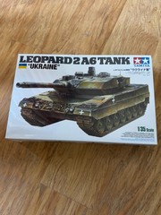 Tamiya Leopard 2 A6 Ukraine Tank – Plastic Model Military Vehicle Kit – 1/35