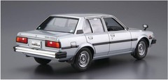 1/24 The Model Car No. 71 Toyota E71/70 Corolla Sedan GT/DX 1979 Plastic Model K