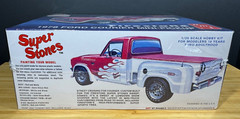 AMT – SUPER STONES FIRESTONE FORD COURIER MINI-PICKUP – 1:25 KIT FACTORY SEALED