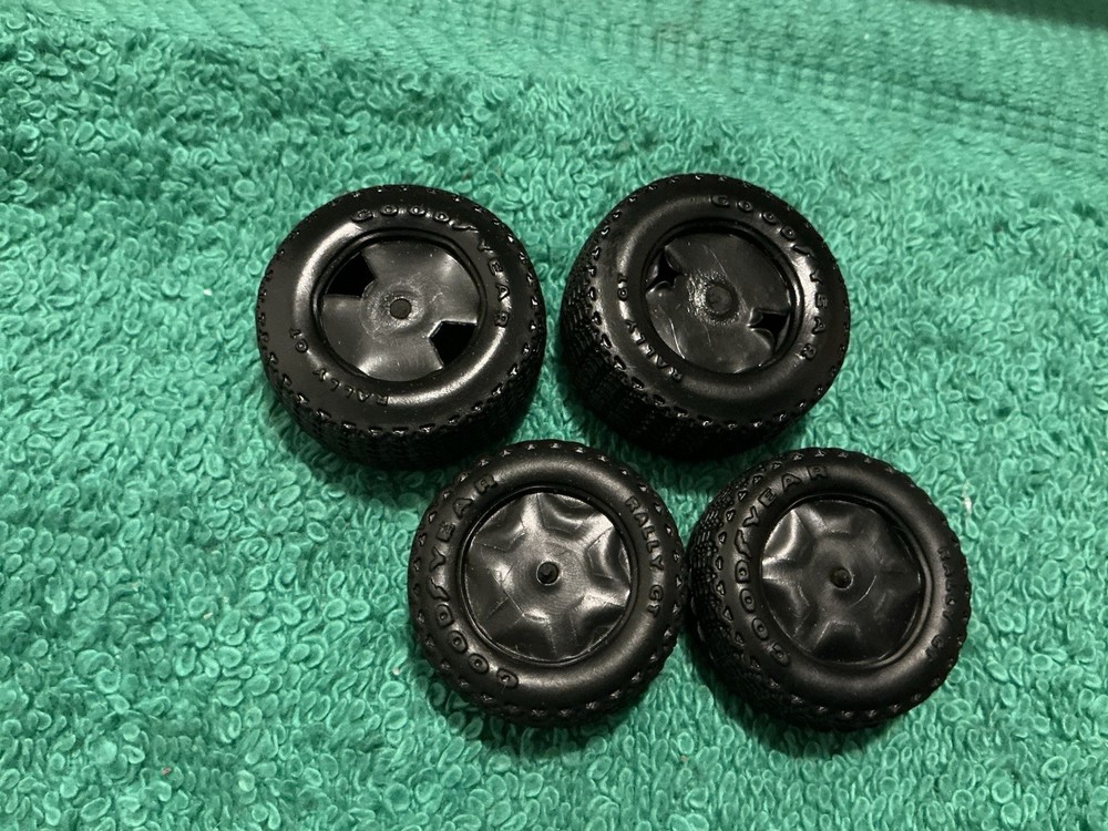 1 25 scale model parts 1933 Willys Coupe Good year Tire Set Only