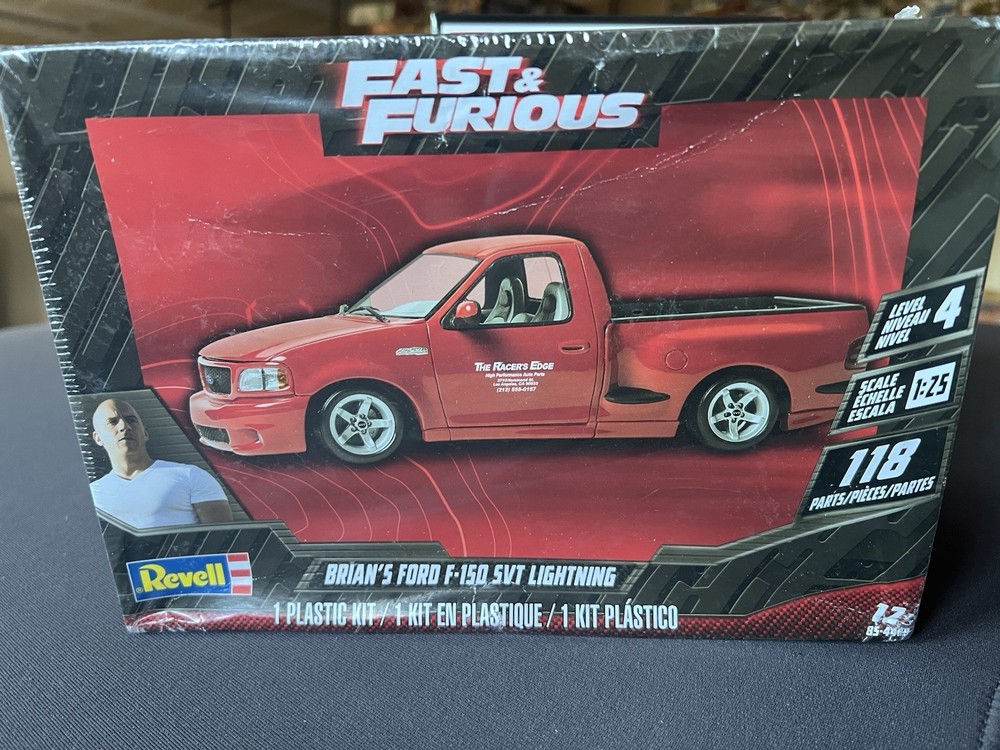 Revell 1/25 Ford F-150 SVT Lightning Model Kit Fast and Furious