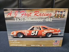SALVINOS JR MODELS A J FOYT RACING 1979 OLDSMOBILE 442 Model Kit MADE USA NEW