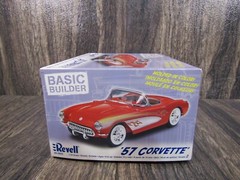 2006 Revell 1957 Corvette Molded in Color Model Kit #85-0852 Skill 2 1:24