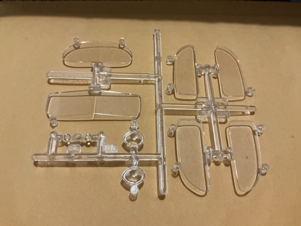 1 24 scale model parts Hi way Scene 37 Ford F/R Windows And More Lot Only