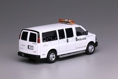 596 1:64 White GMC Savana LA Airport Police Van Model Diecast Display Car