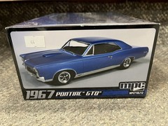 * MPC 1/25 SCALE 1967 PONTIAC GTO PLASTIC MODEL KIT #MPC710L/12 *ST