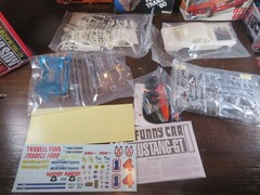 AMT Ford Mustang Funny Car Altered 1/25