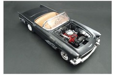 New AMT 1:25 Scale 1957 Ford Thunderbird Model Kit AMT1397