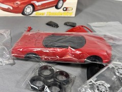 REVELL 1/25 Scale Model Kit Ford NEW THUNDERBIRD 2002-2005 dated 1999 T-bird