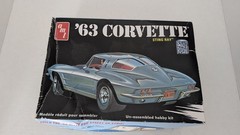 AMT 1963 Corvette Sting Ray 1/25 Model Kit Sealed Parts Complete 142pc Street…