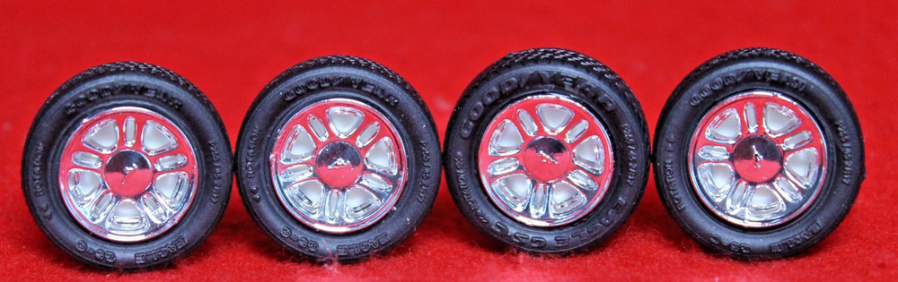 TIRES (4) BEAUTIFUL WIDE TRAC G/YEAR MSC & MUSTANG WHEELS 5-STAR 1/25 SCALE