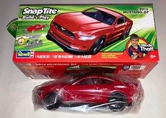Revell DAMAGED BOX 2015 Mustang GT snap together model car kit 1685