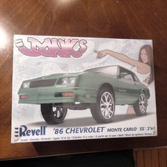 Revell 1:24 1986 Chevrolet Monte Carlo SS Donks 2 in 1 Model Kit Mint New Sealed