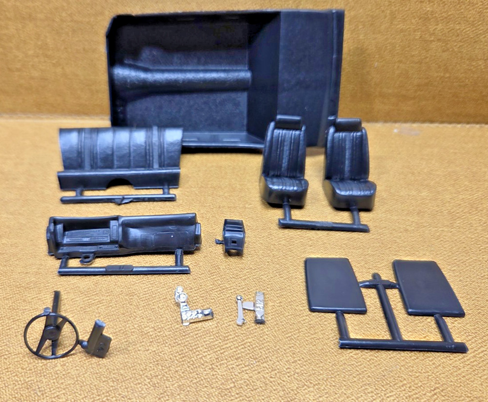 1972 Chevy Nova SS COMPLETE INTERIOR 1/25 scale NEW Model Kit PARTS AMT