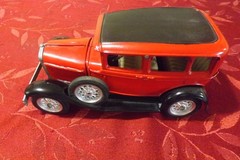 HUBLEY FORD 4 DOOR SEDAN 2 METAL MODEL KIT HOT ROD PARTS REPAIR 1:20 JUNKYARD