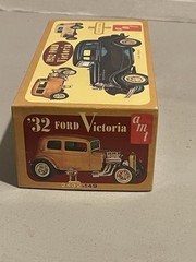 Vintage AMT Original 1932 FORD Victoria Vicky Trophy Series 1/25 Scale Model Car