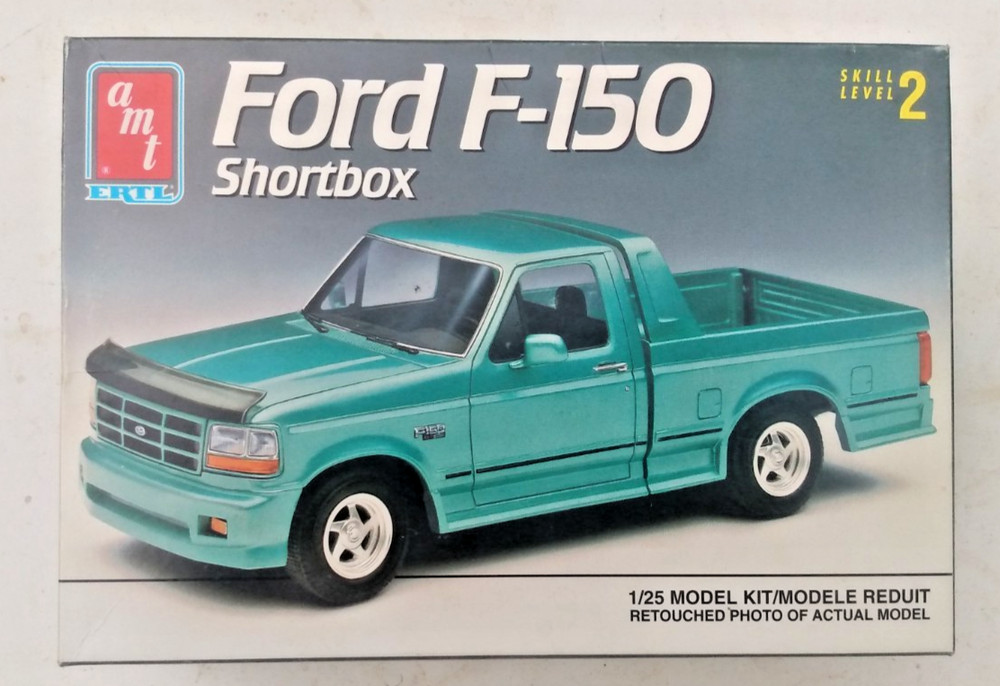 AMT #6835 Ford F-150 Shortbox Pick-up Truck Model Kit – Open Box – 1992