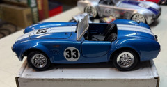 Revell Shelby Cobra 427 Racing 1/24 Blue/ White Stripes #33 no side pipes