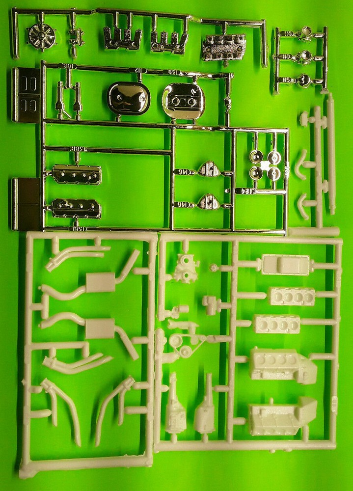 1969 Plymouth GTX Pro Street Road Runner 1/25 426 Hemi Motor Engine Tunnel Ram