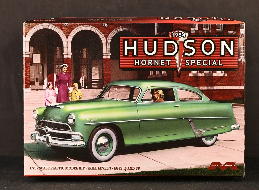 Moebius 1/25 Scale 1954 Hudson Hornet Special Model Kit #1214 Sealed Bags
