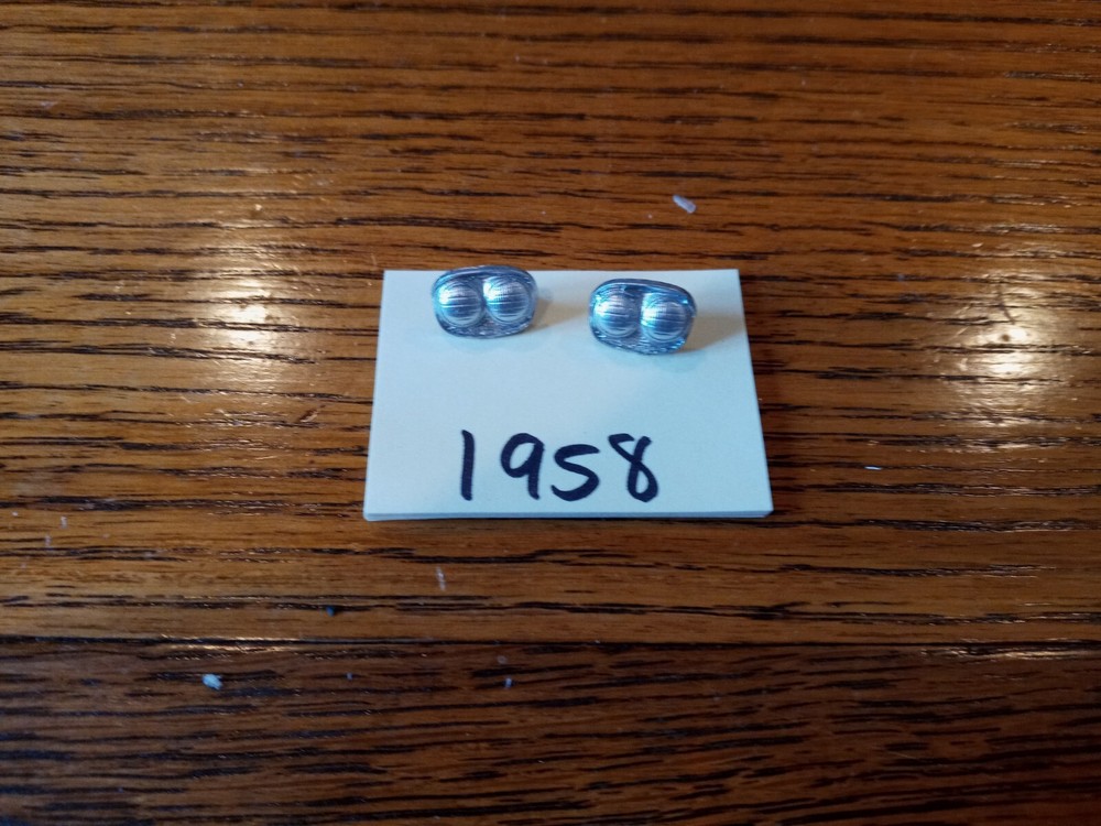 VINTAGE Amt 1958 PONTIAC – ANNUAL HEAD LIGHTS – MODEL CAR