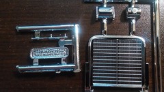 White Freightliner SD DD 1/25 chrome grill cab emblem model big rig semi truck