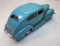 Vintage AMT Baby Blue ’39 Ford Deluxe Tudor Sedan 1/25 Plastic Model Kit Built