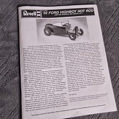 Vintage Revell Big Deuce ’32 Ford Highboy Hot Rod 1:8 3’n1 Model Kit Yellow