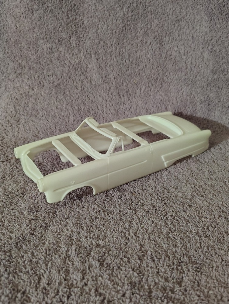 Vintage 1953 Ford Victoria 1:25 Model Car Body