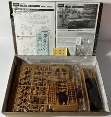 Academy #13202 1/35 Scale M1A1 Abrams “Iraq 2003” + RB Model Metal Main Barrel
