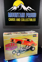 REVELL HEAVY HUGGER CHEVROLET CAMARO Z28 – 1:25 FUNNY CAR MODEL KIT – NEW SEALED