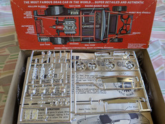 SEALED-BAG! *ORIGINAL-ISSUE VINTAGE MPC HEMI UNDER GLASS 1969 BARRACUDA DRAG KIT