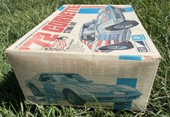Vintage MPC 500 1972 General Mills Chevrolet Corvette Sting Ray Toy Model Kit