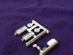 66 Ford Mustang GT GAS / FUEL CAP & LICENSE PLATES from AMT 1:25 Model Kit 1966